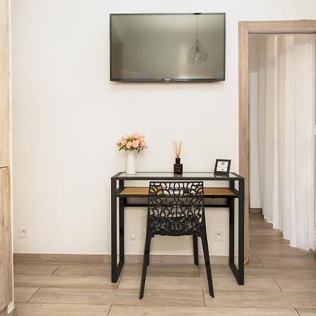 Nice Centre Flat - Modern, Quiet And Brand New Zewnętrze zdjęcie